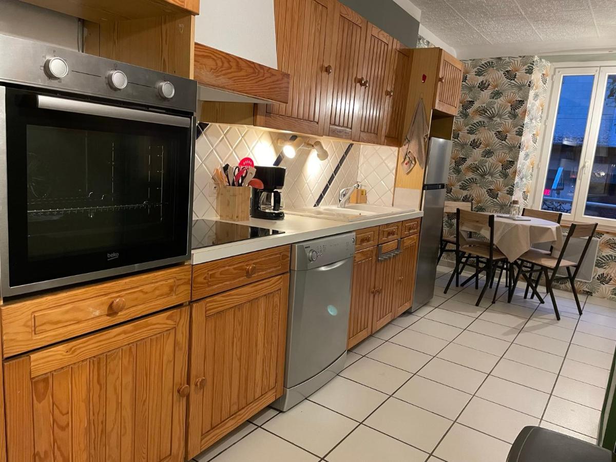 Apartamento T2 Plein Centre Au 1Er Etage Avec Parking Prive Millau Exterior foto