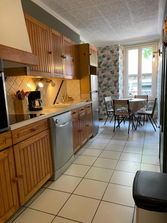 Apartamento T2 Plein Centre Au 1Er Etage Avec Parking Prive Millau Exterior foto