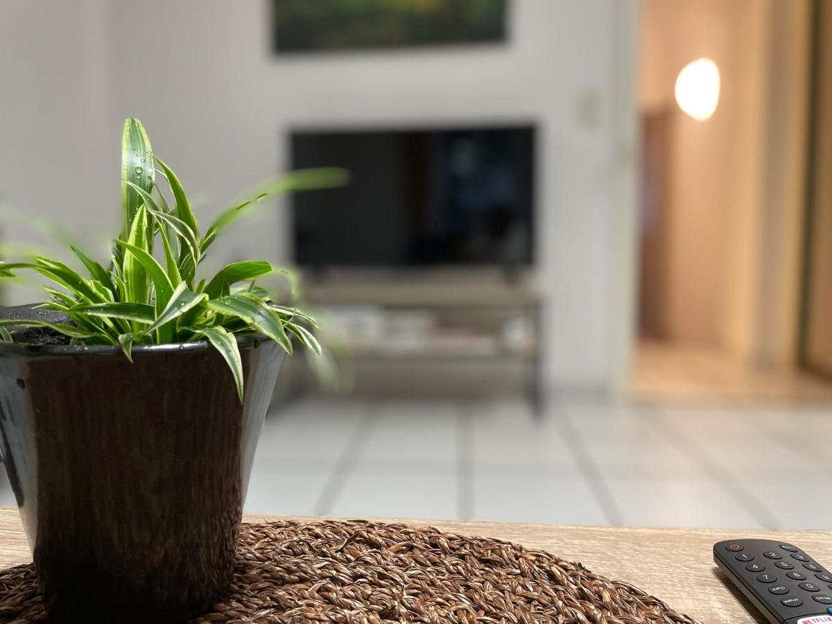 Apartamento T2 Plein Centre Au 1Er Etage Avec Parking Prive Millau Exterior foto