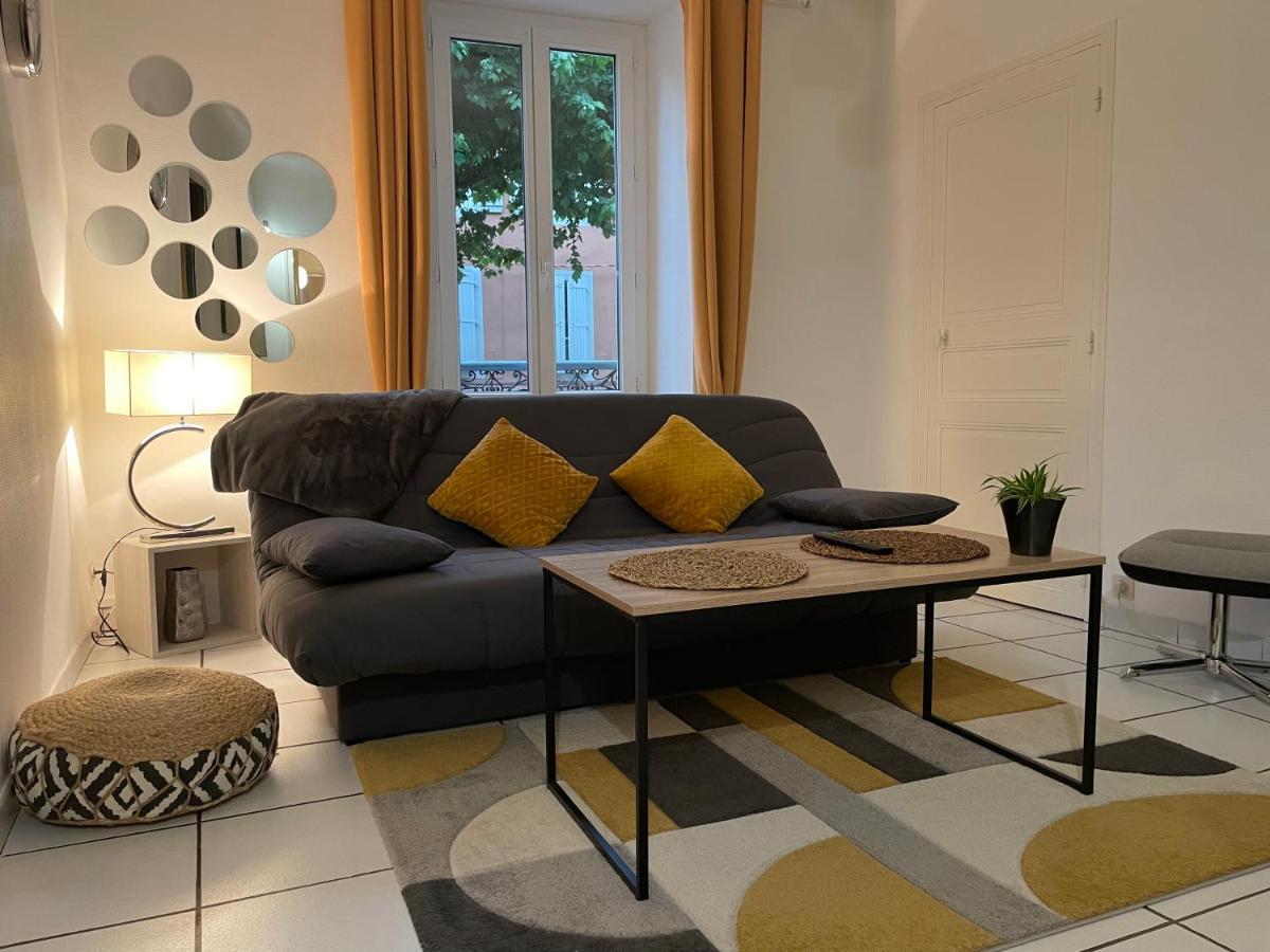 Apartamento T2 Plein Centre Au 1Er Etage Avec Parking Prive Millau Exterior foto