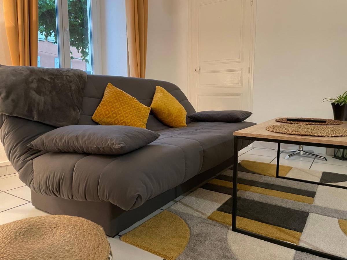 Apartamento T2 Plein Centre Au 1Er Etage Avec Parking Prive Millau Exterior foto