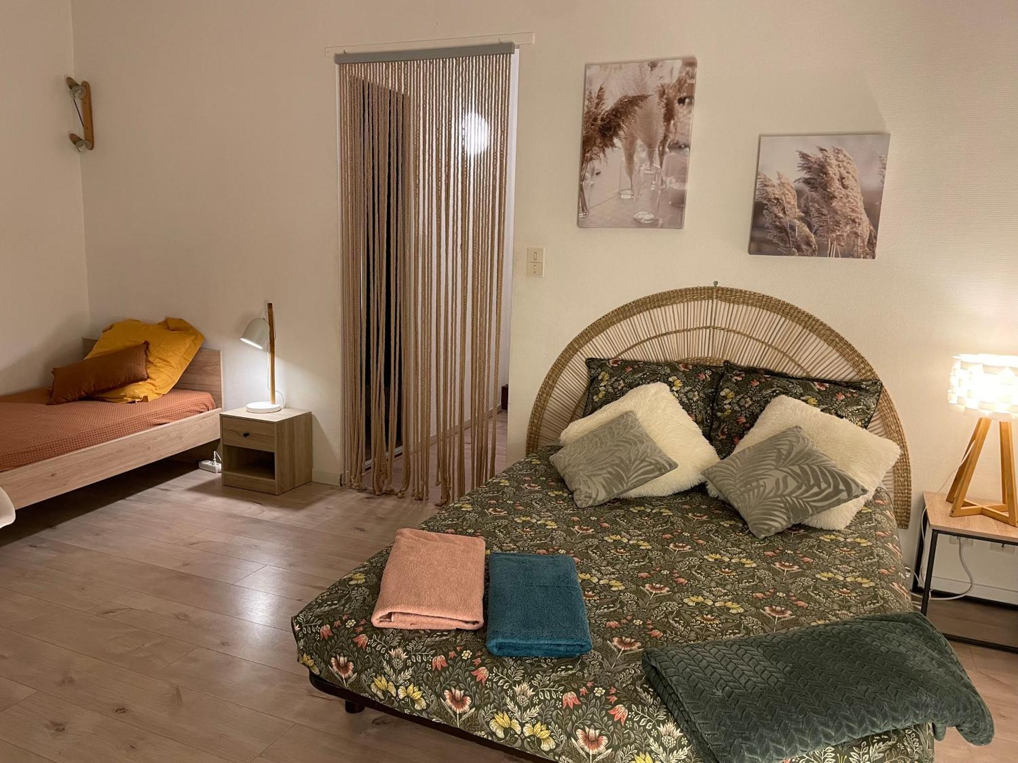 Apartamento T2 Plein Centre Au 1Er Etage Avec Parking Prive Millau Exterior foto